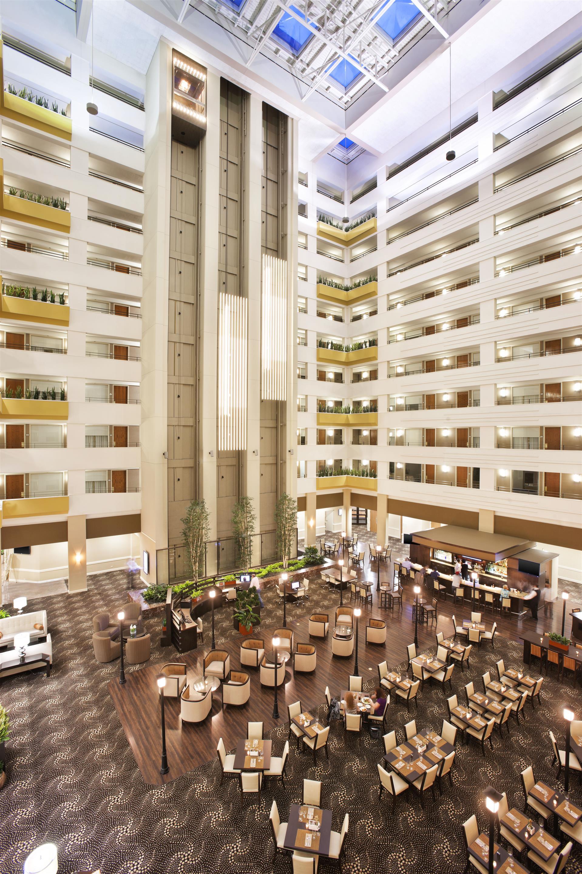 Sheraton Suites Chicago O'Hare Rosemont Exterior photo