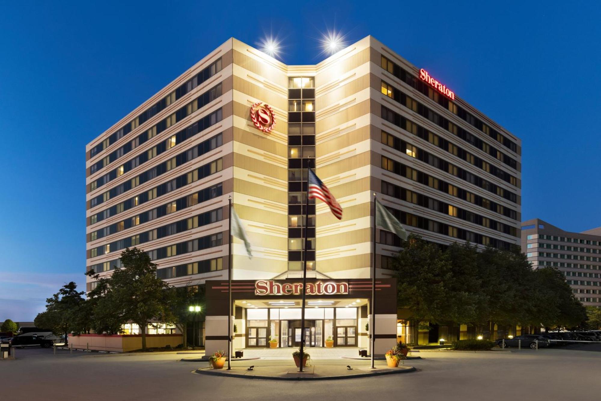 Sheraton Suites Chicago O'Hare Rosemont Exterior photo
