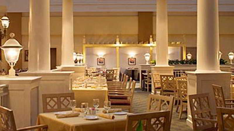 Sheraton Suites Chicago O'Hare Rosemont Restaurant photo